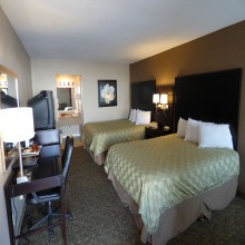 Ramada by Wyndham Fresno North - Two Queen Bed Room