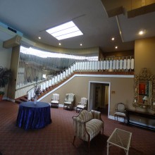 Ramada by Wyndham Fresno North - Banquet Area and Stairs
